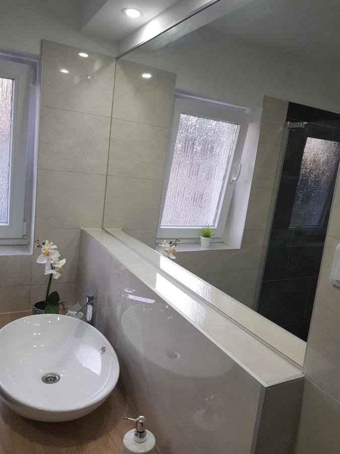 Rooms Vanteo Кореница Экстерьер фото